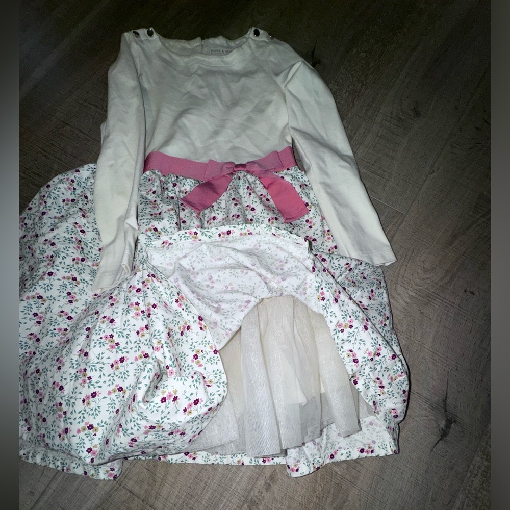 Girls Hope and Henry dress size 10 fits more like a 12.